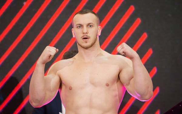 Oficjalna Ceremonia Ważenia zadowdników Knockout Boxing Night 27 - 21