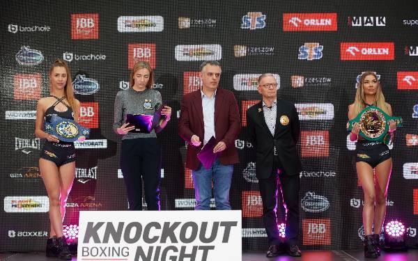 Oficjalna Ceremonia Ważenia zadowdników Knockout Boxing Night 27 - 27