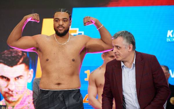 Oficjalna Ceremonia Ważenia zadowdników Knockout Boxing Night 27 - 47