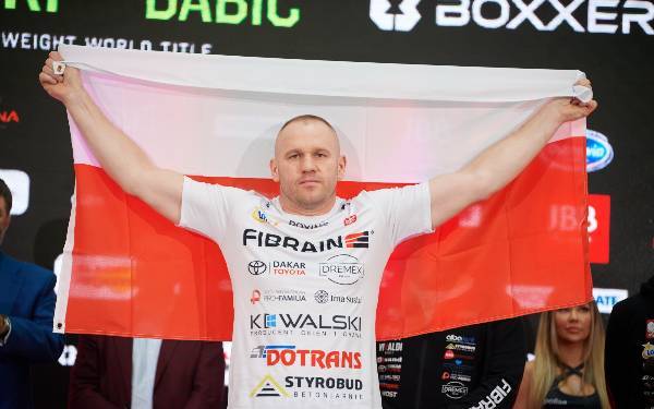 Oficjalna Ceremonia Ważenia zadowdników Knockout Boxing Night 27 - 95
